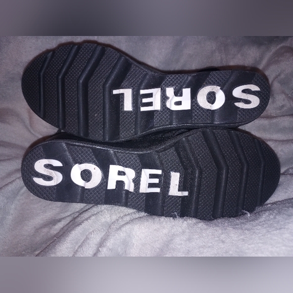 Sorel Black Joanie II Strappy Wedge Sandals Size 8 EUC - Picture 10 of 13